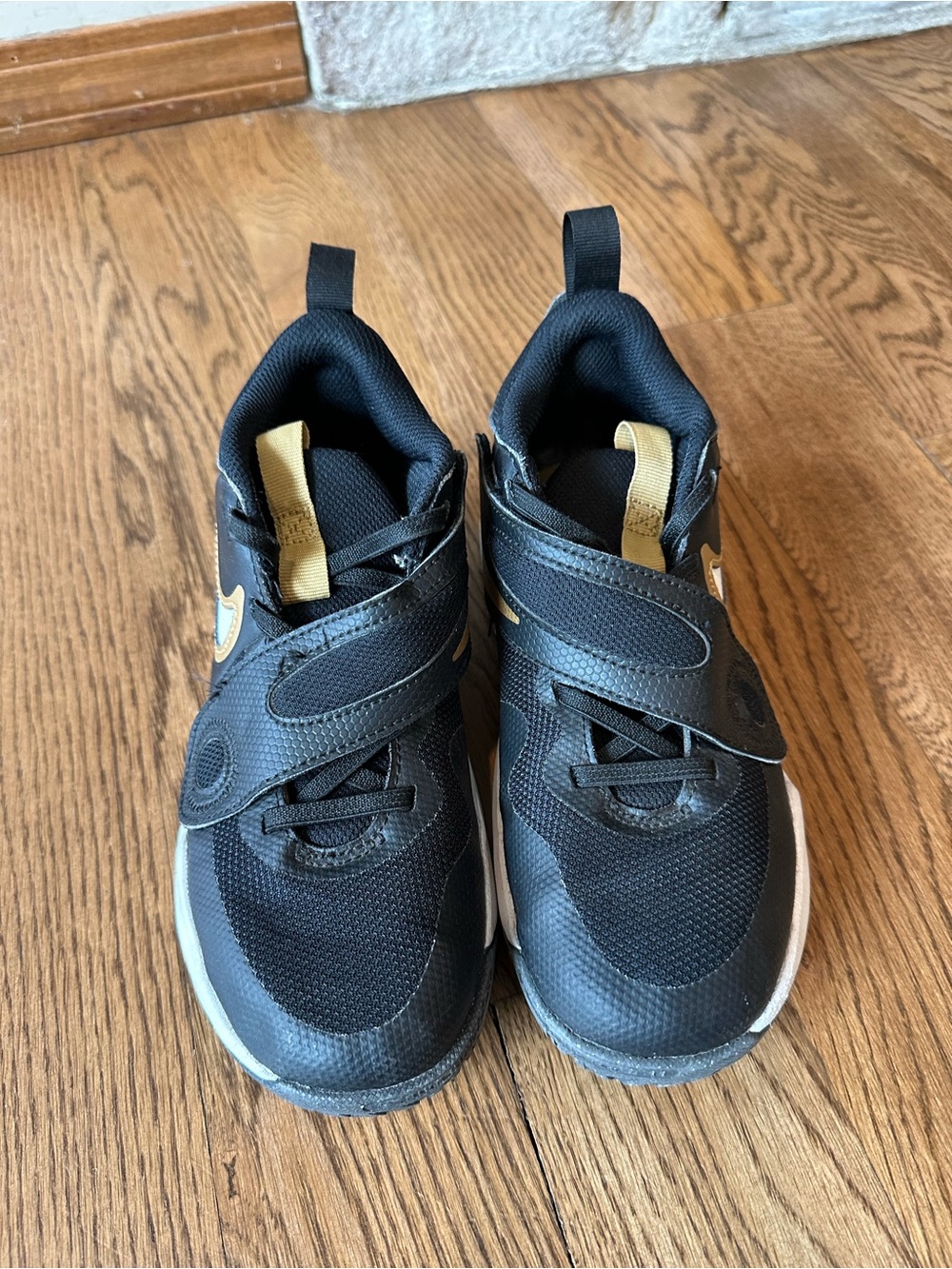 Kids Nike Black and Gold Hustle D11 Basketball Shoes